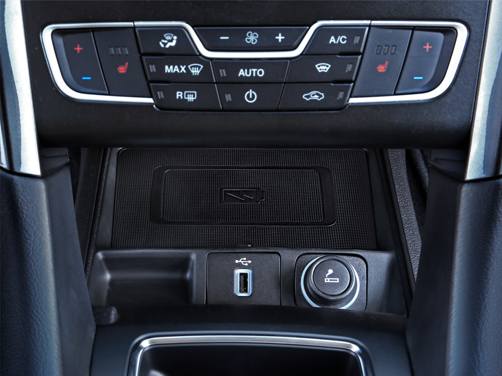 Ablagefach Inbay® Ford Mondeo(BA7) 10/2014- 09/2021 10W