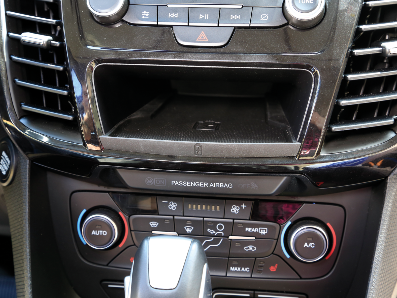 Ablagefach Inbay® Ford Transit Connect/Tourneo Connect 10W